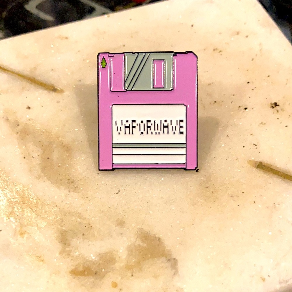 VAPORWAVE FLOPPY DISK ENAMEL PIN - Picture 2 of 3